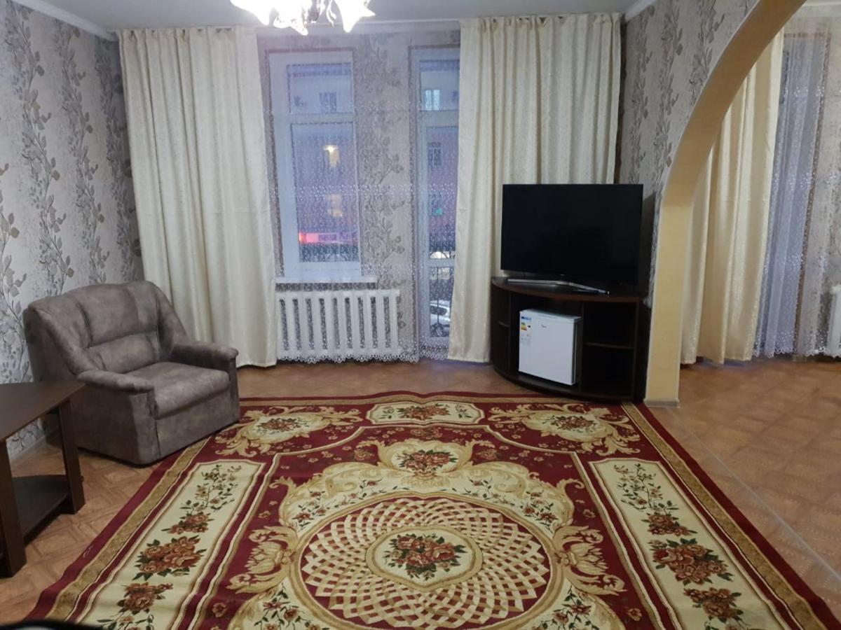 Karaganda Hotel Buitenkant foto