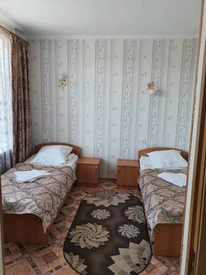 Karaganda Hotel Buitenkant foto